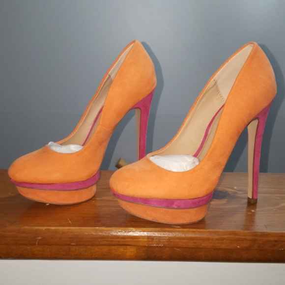 Platform Colorblock Pumps - Picture 2 of 5